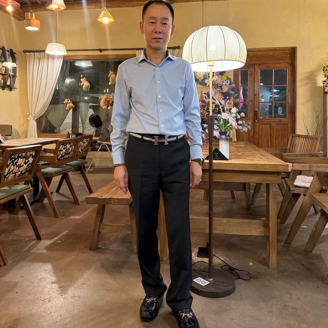 徐晓辉：玩老车的小灰灰