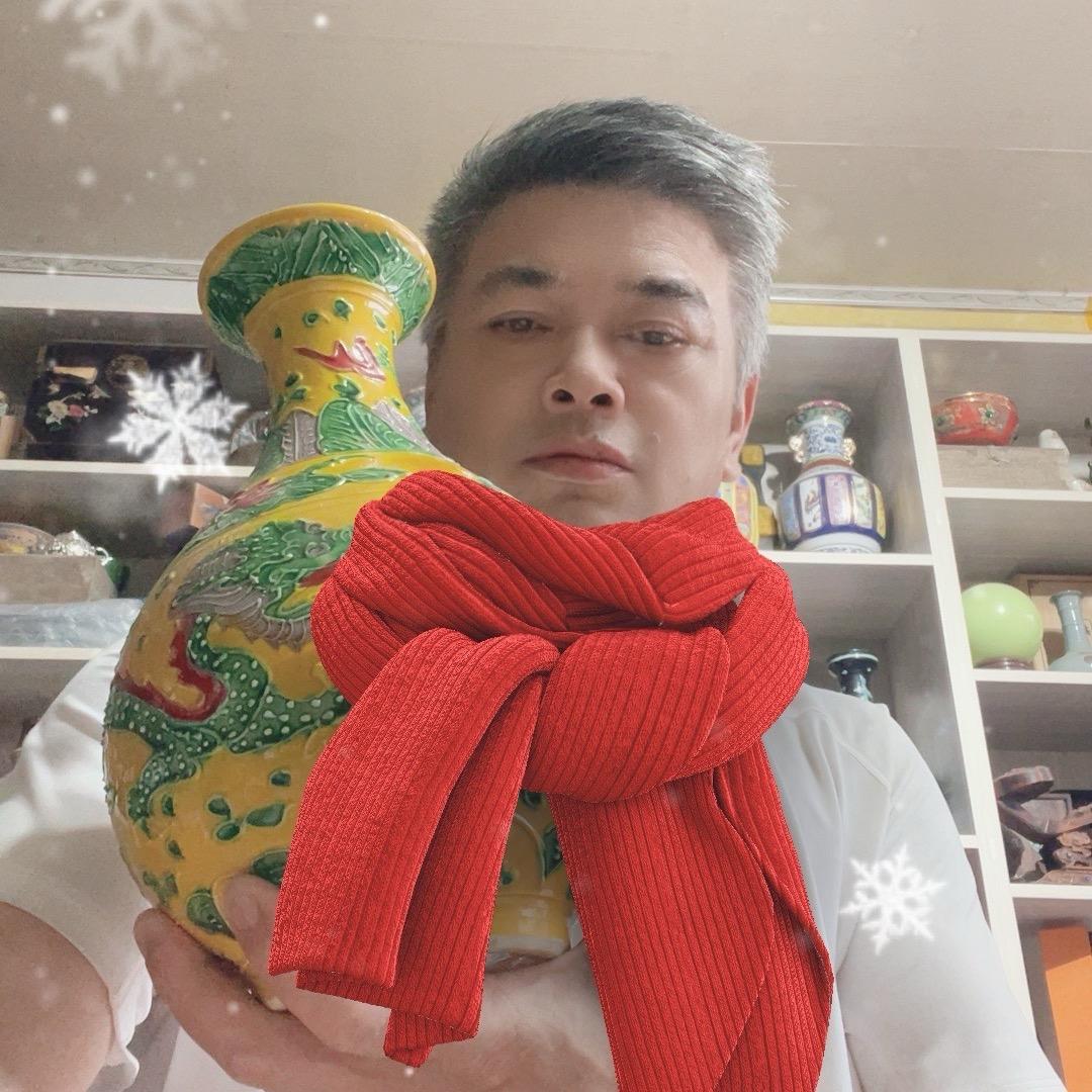 张氏瓷玉藏