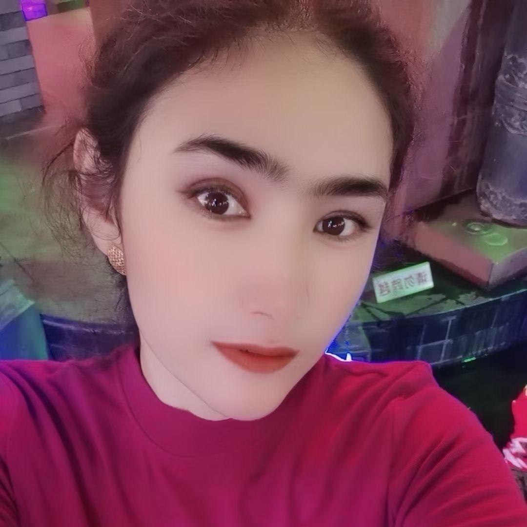 美女的衣服