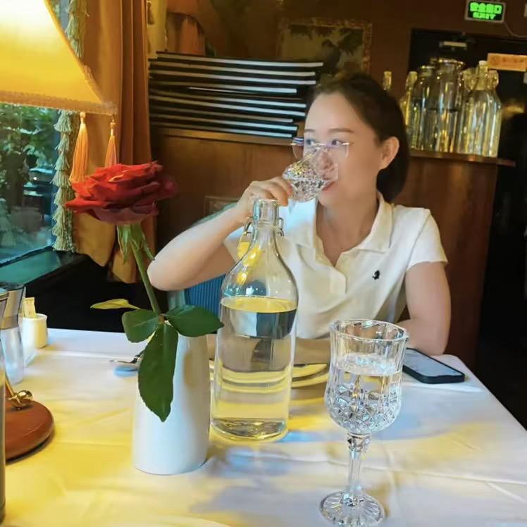 静姐在俄罗斯