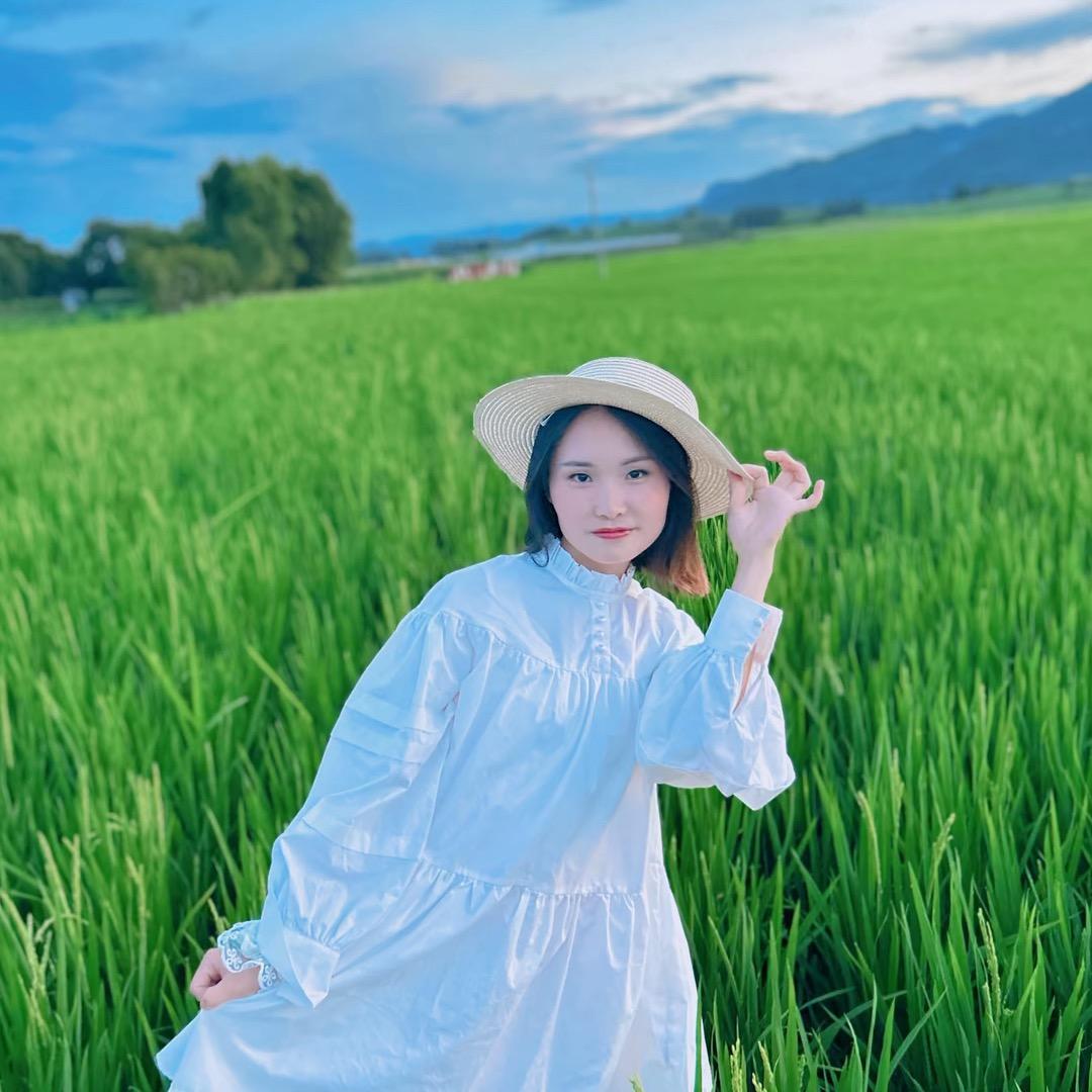梅梅是会泽人（喜欢山歌）