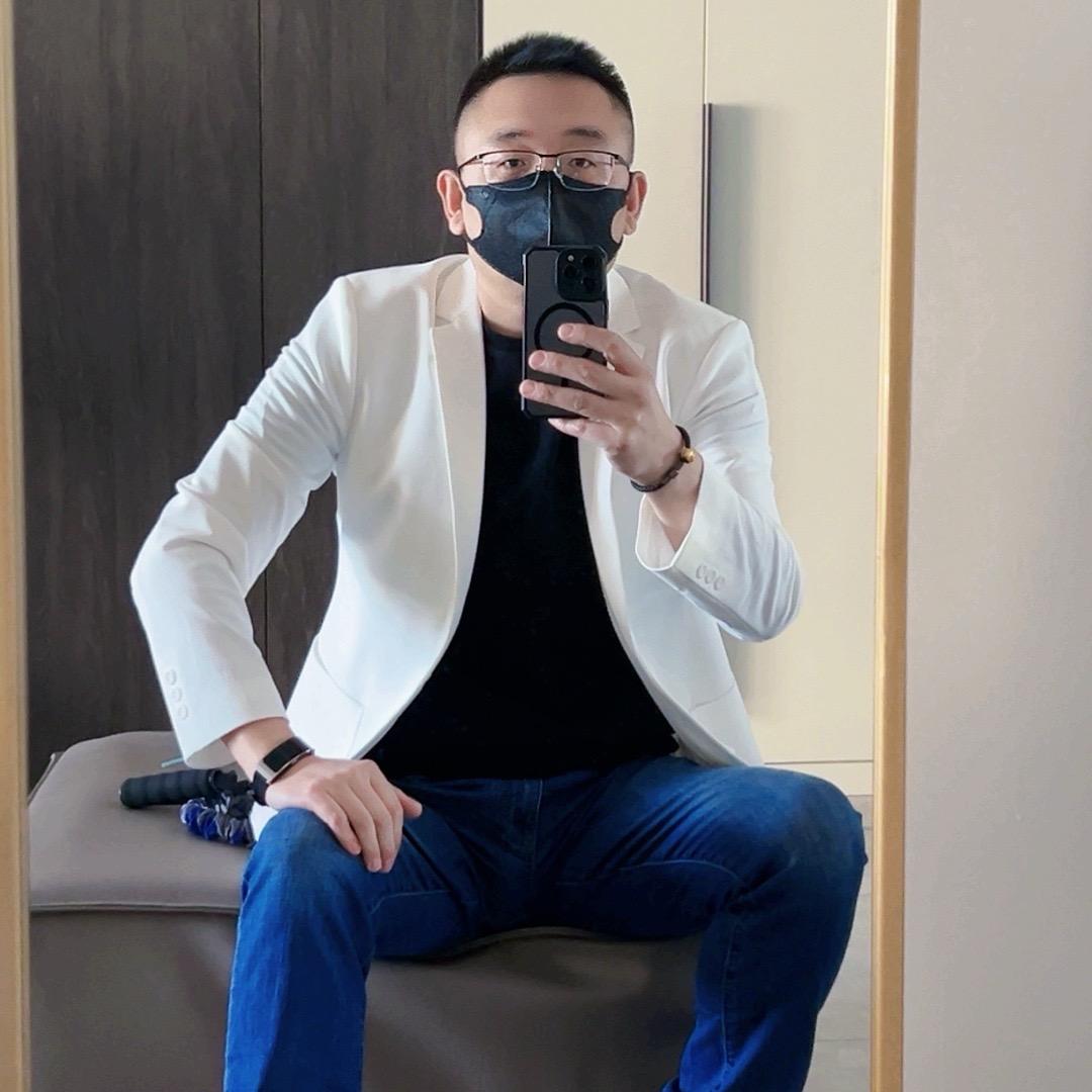 请叫我雷先生