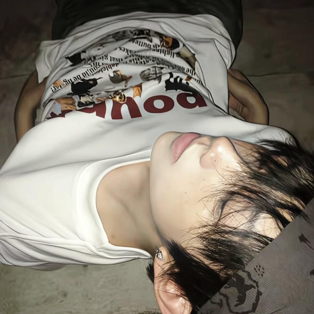 雨中游