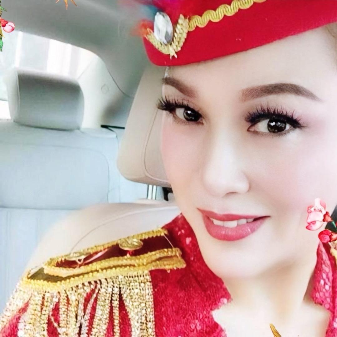 依思思皇家鼓乐
