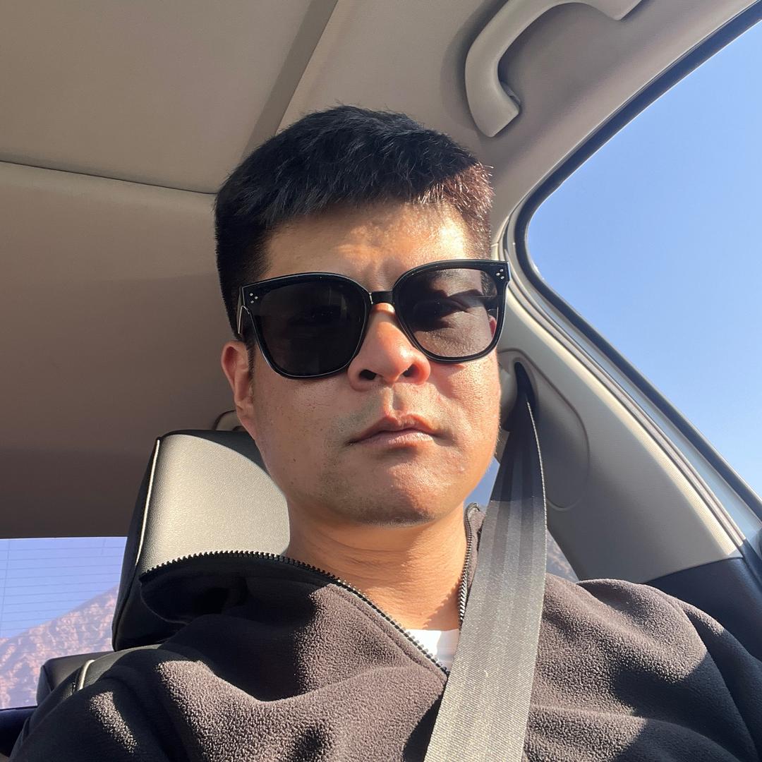 奥克斯中央空调-屈啸