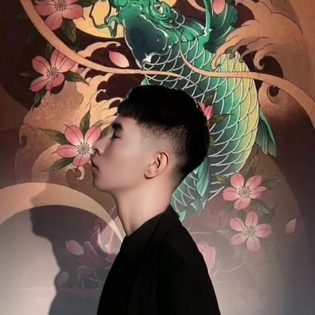 钊钊·麦阳
