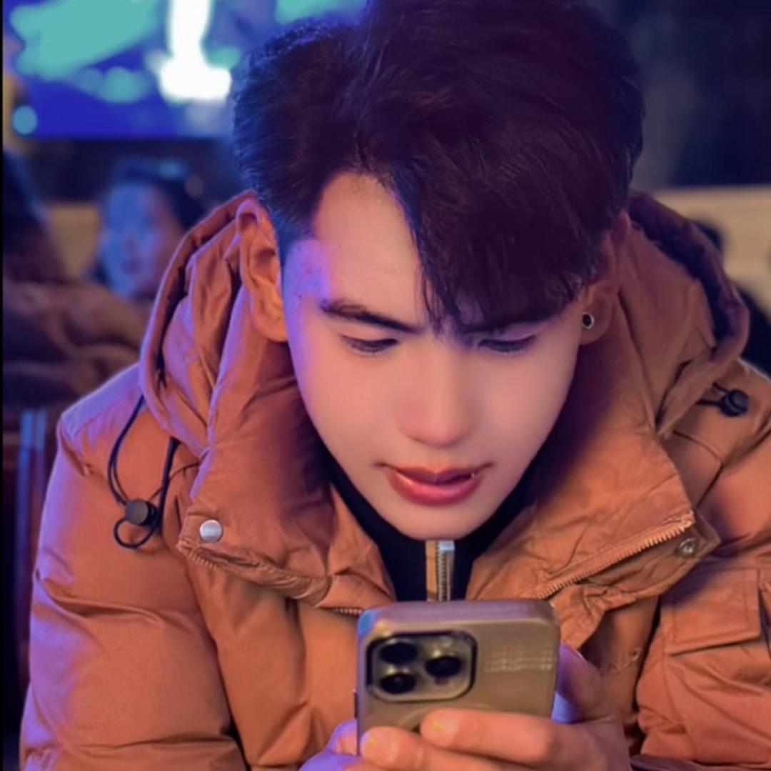 @࿐ ཉི་འོད་