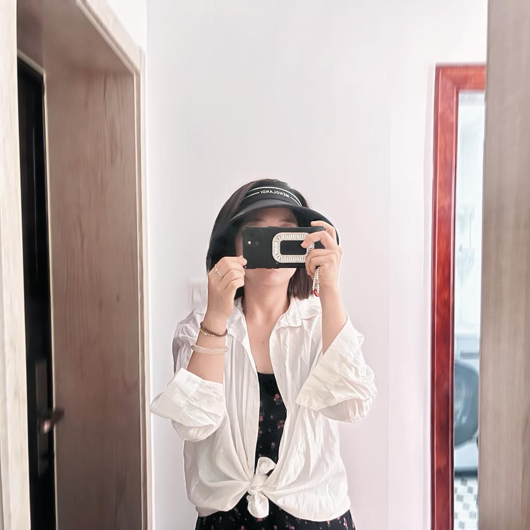 😘万丈光芒好姑娘i