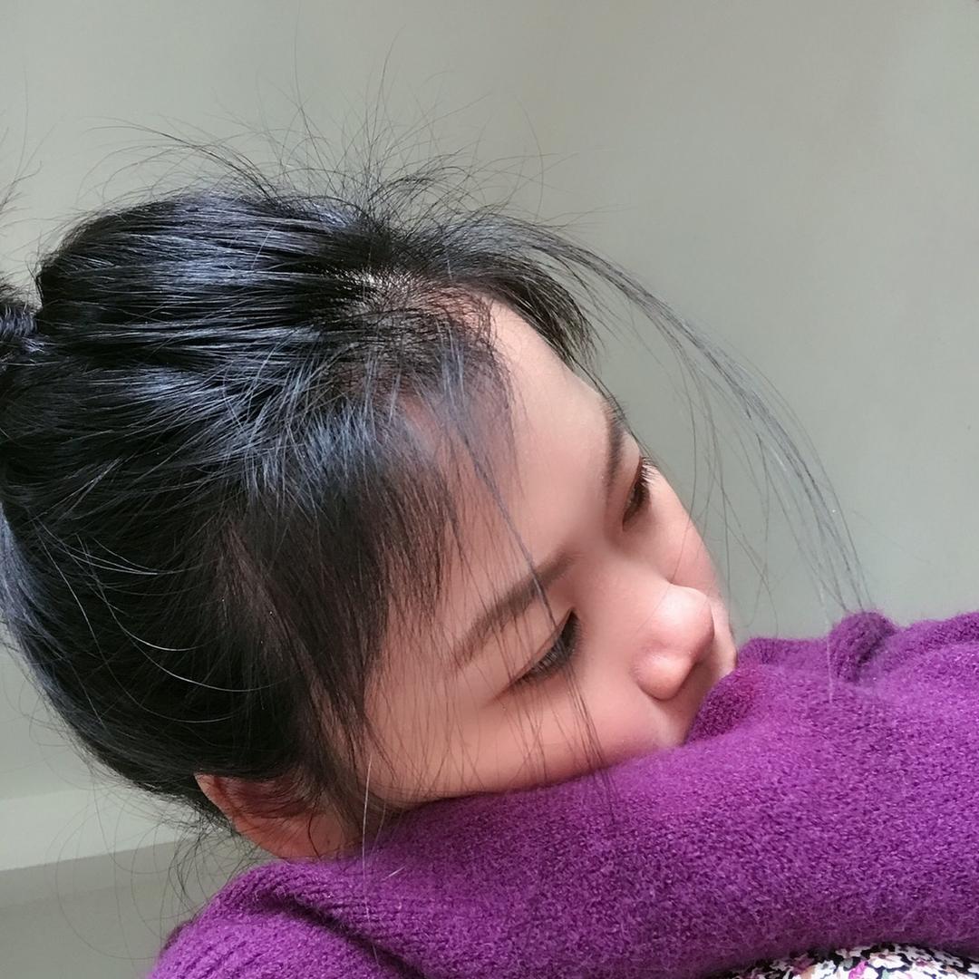 小小的阿玲