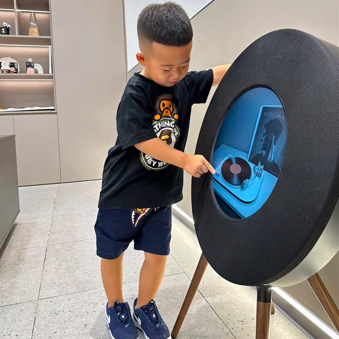 ￴ ￴ ￴ ￴￴ ￴ ￴