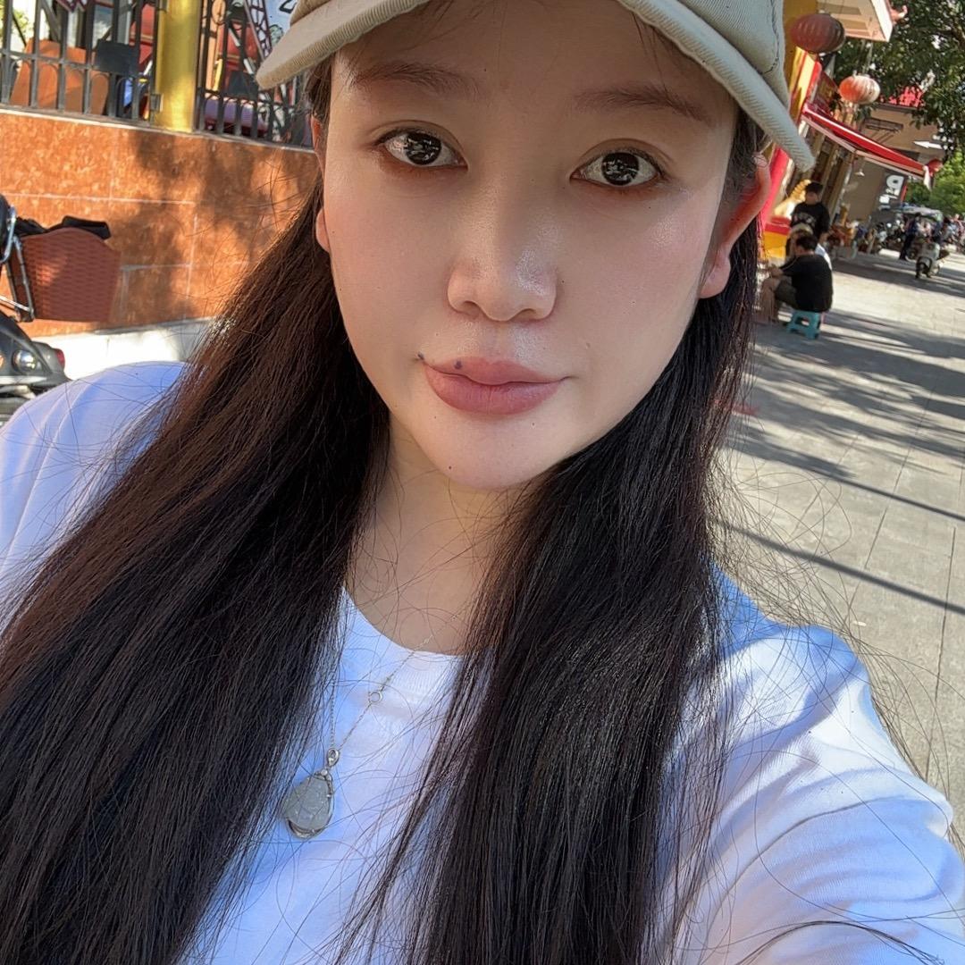 买面膜 衣服 记得找雅雅哦