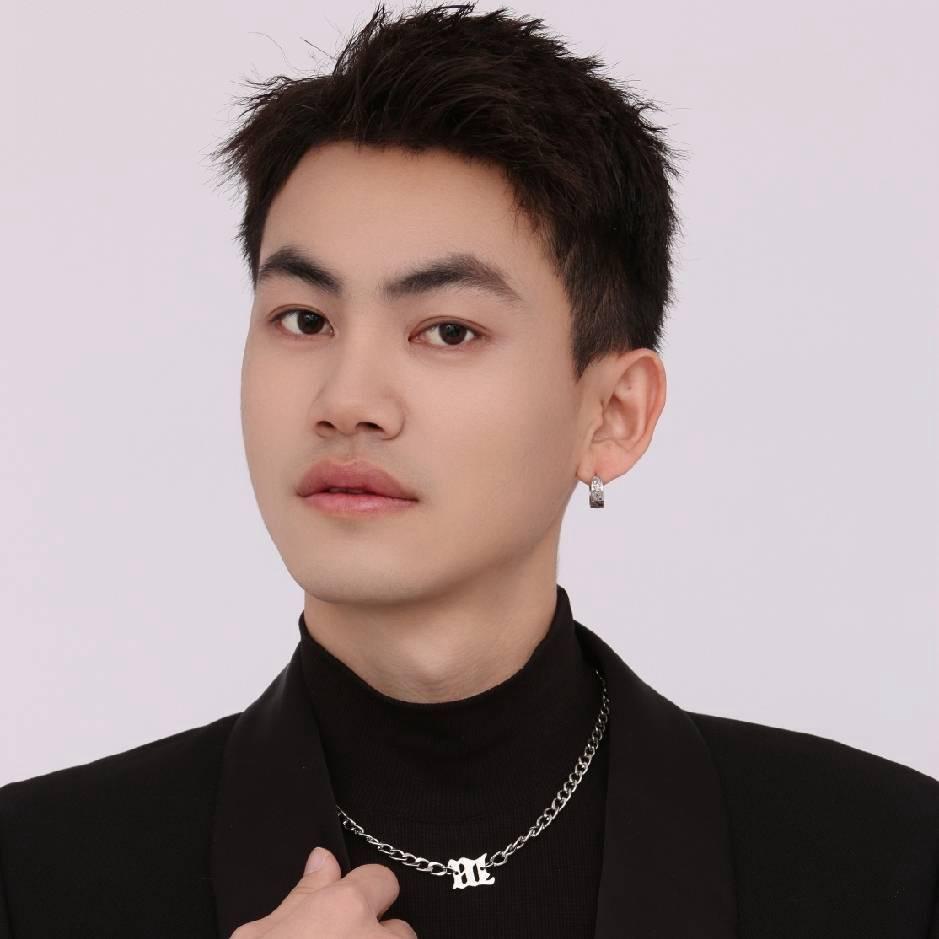 锦掌门 小凯 爱护肤