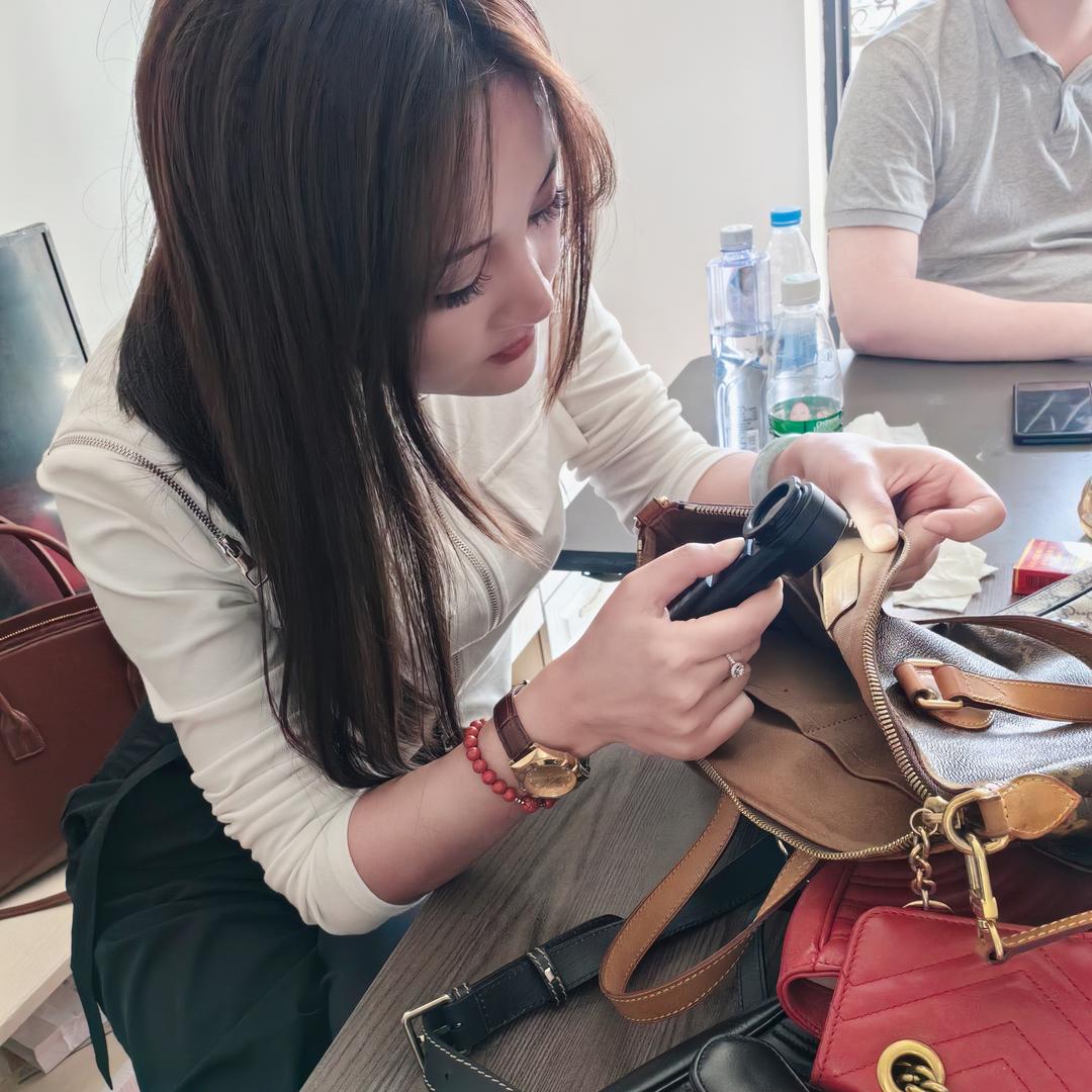 七台河茄子河区瑞通黄金名品汇