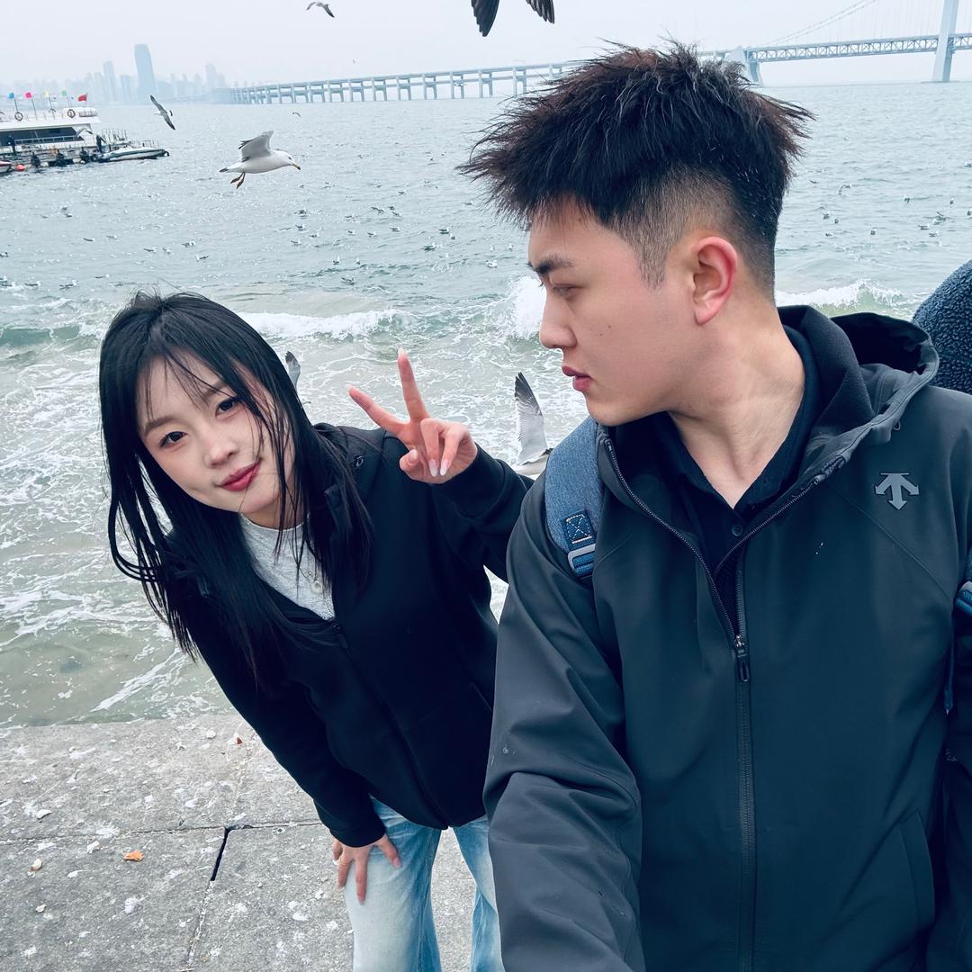 你脸红什么.