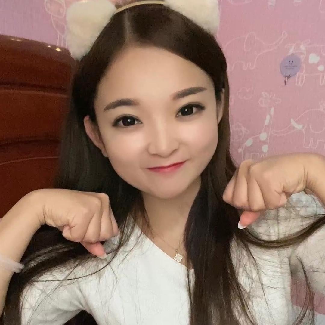 公主梦英英👑