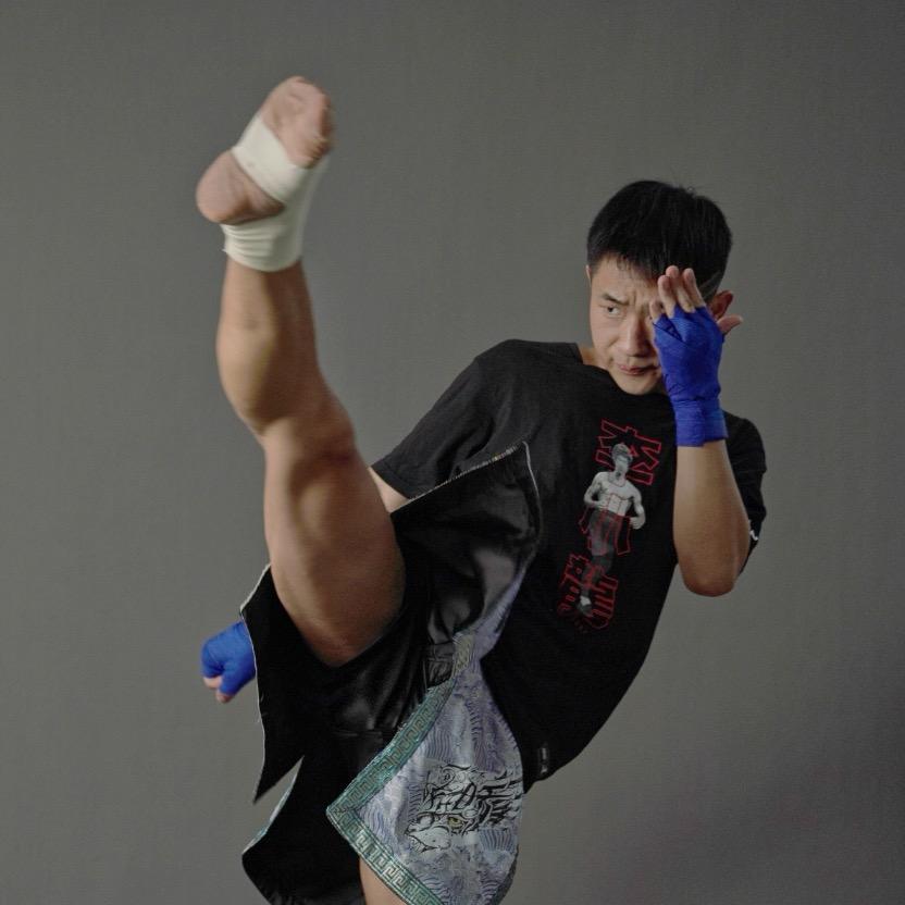 临海博文格斗李教练