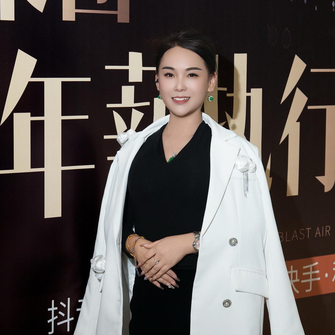 是藻儿吖~