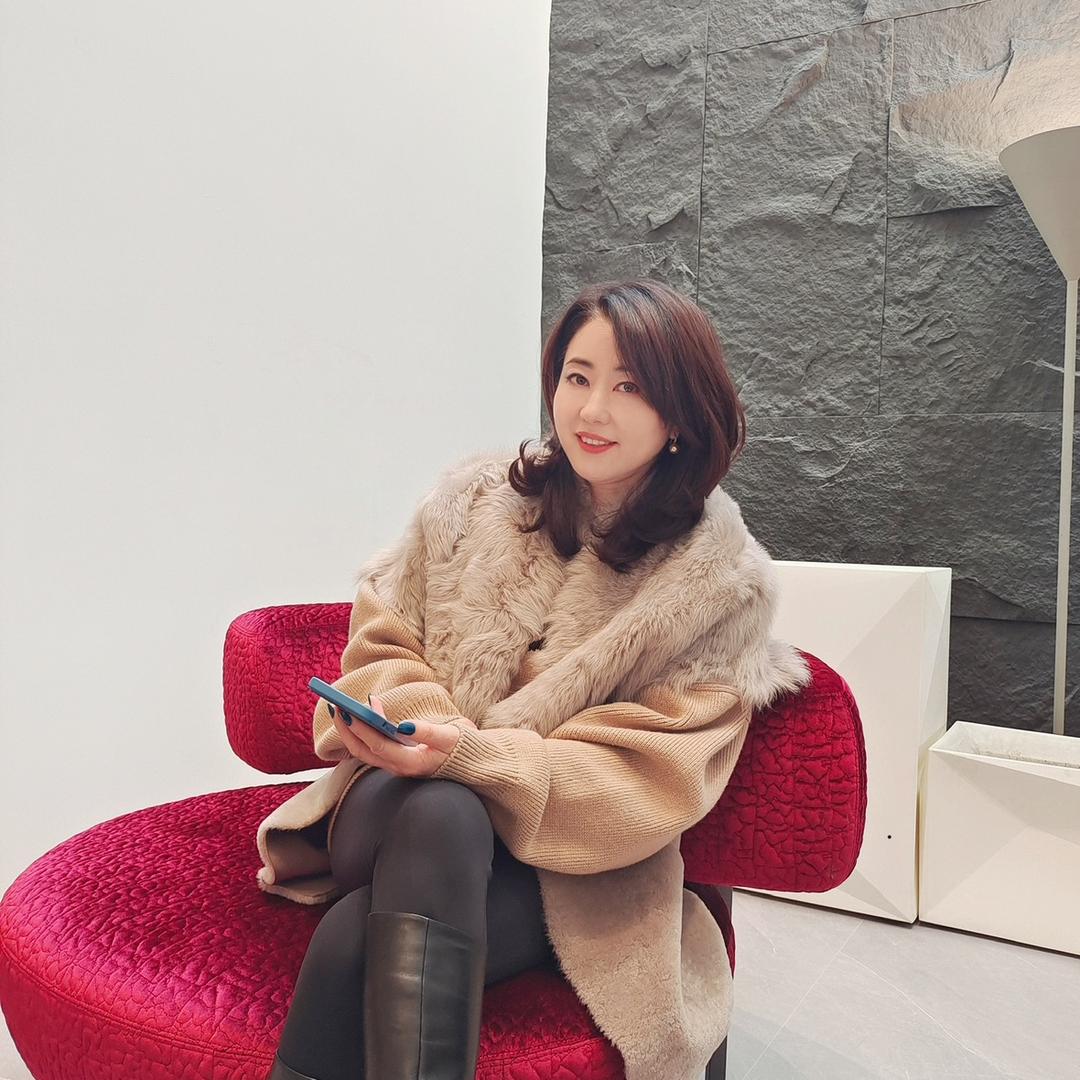 澳达奇别墅智能灯光主理人卫奇英