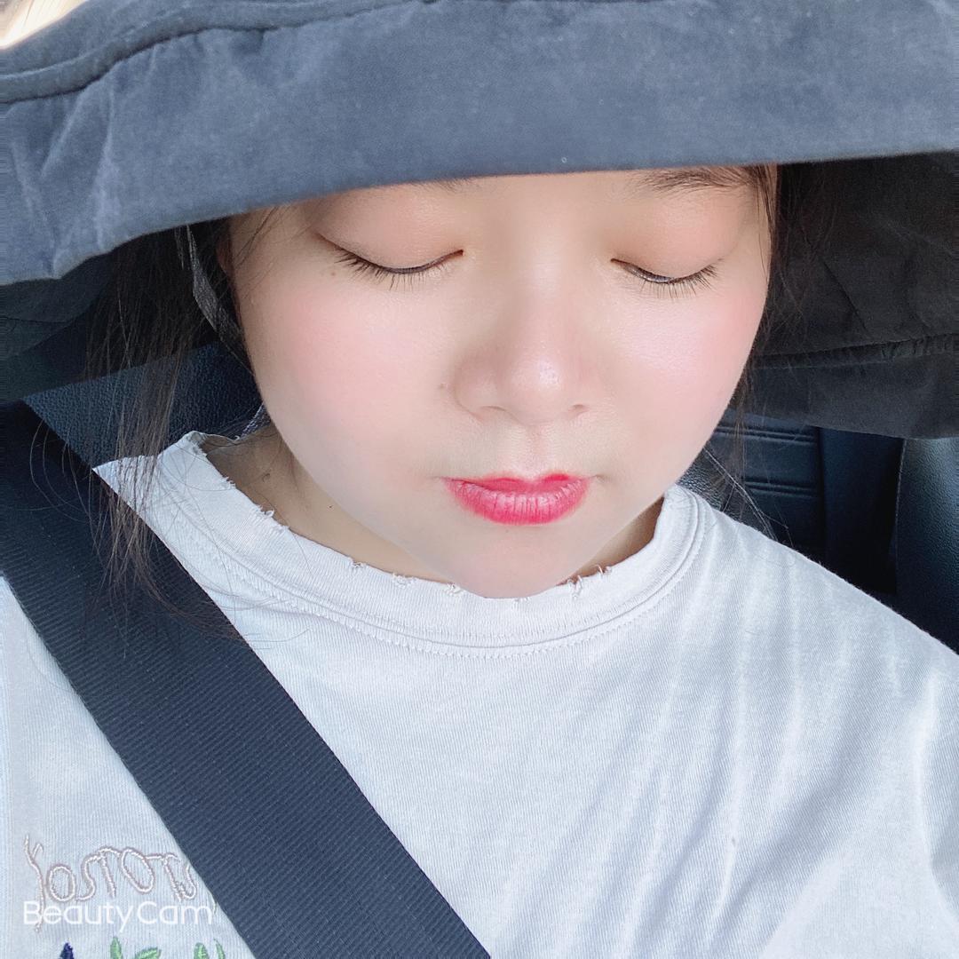 劉劉...
