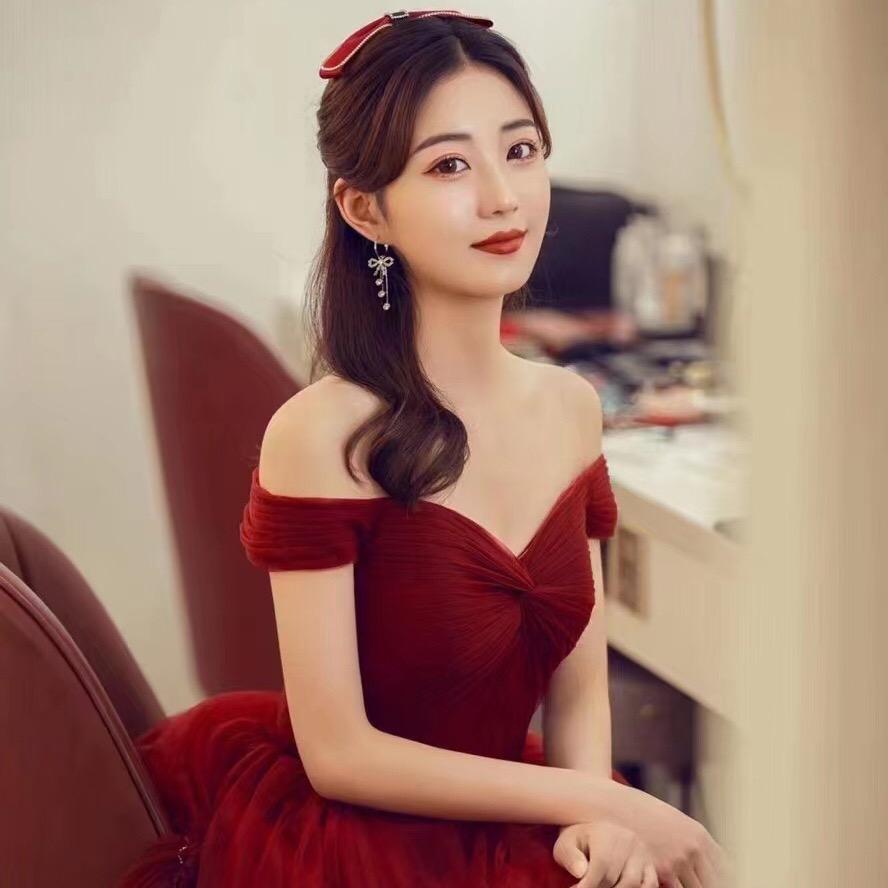 港舒靓服饰