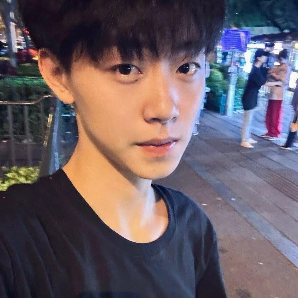 小陆总.