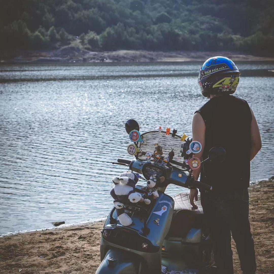 回忆数码-相机无人机销售直播间搭建-阿磊