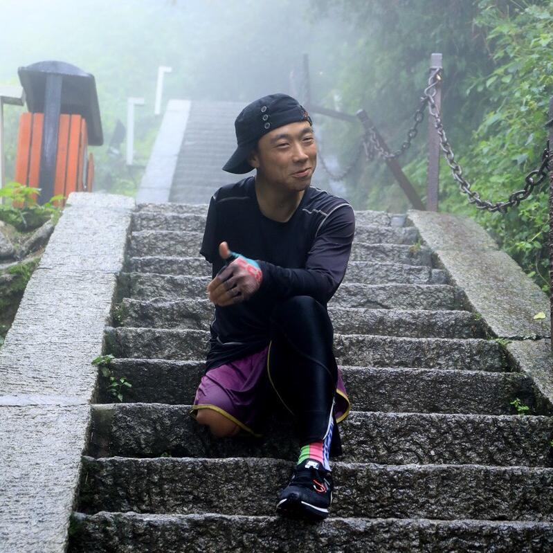 郭少宇•  车轮不息