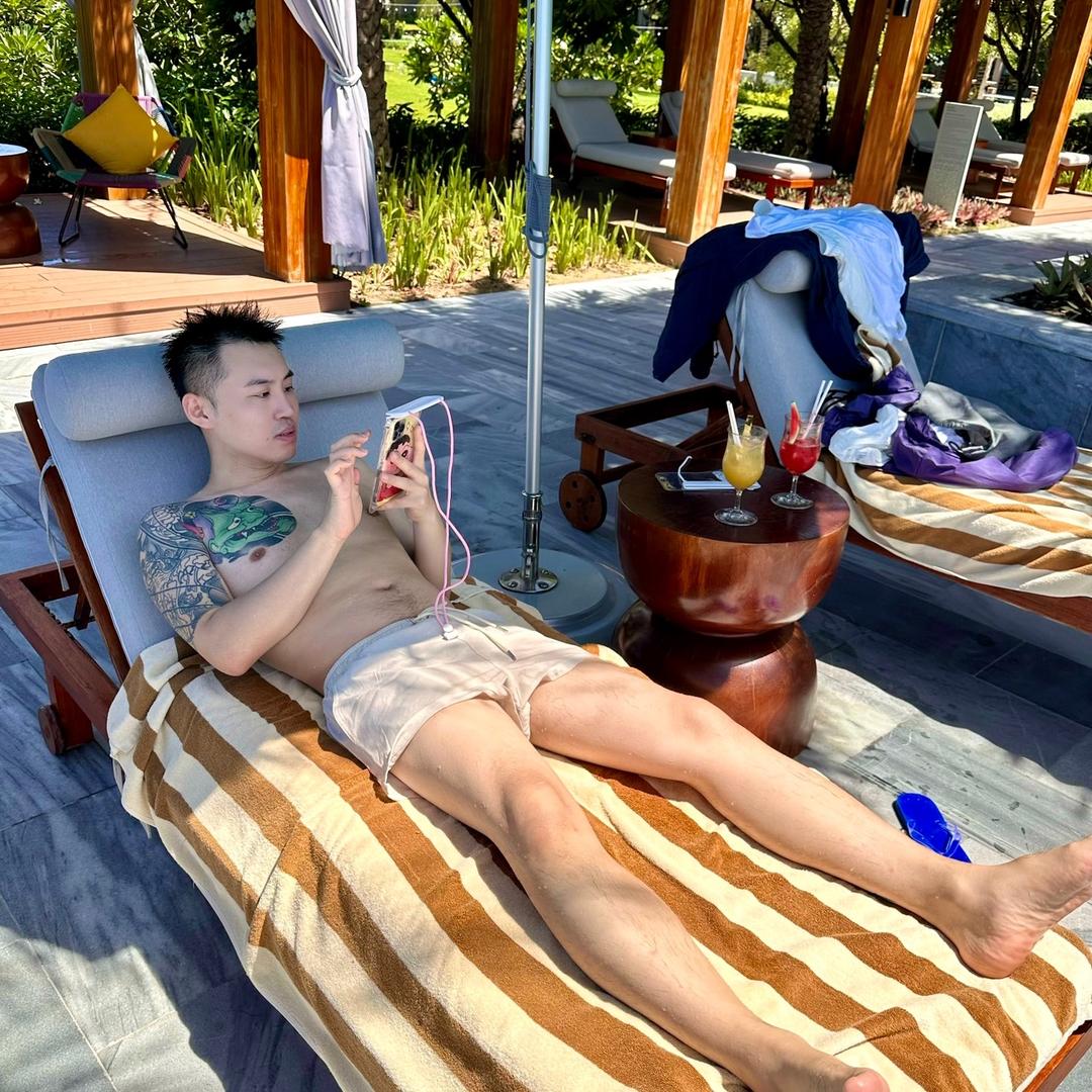 路“越走越”明