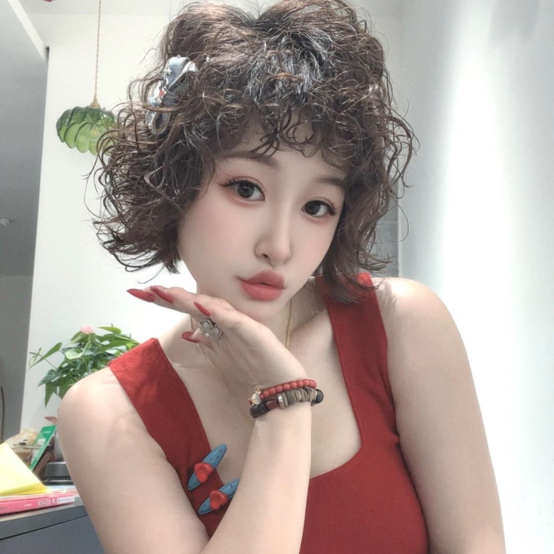 🦄卖衣服的汪菇娘
