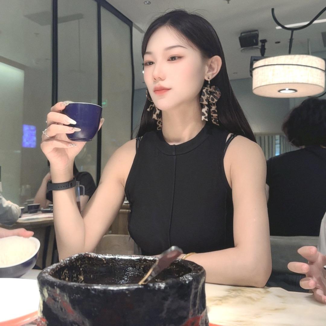 小魔女伊柒聆