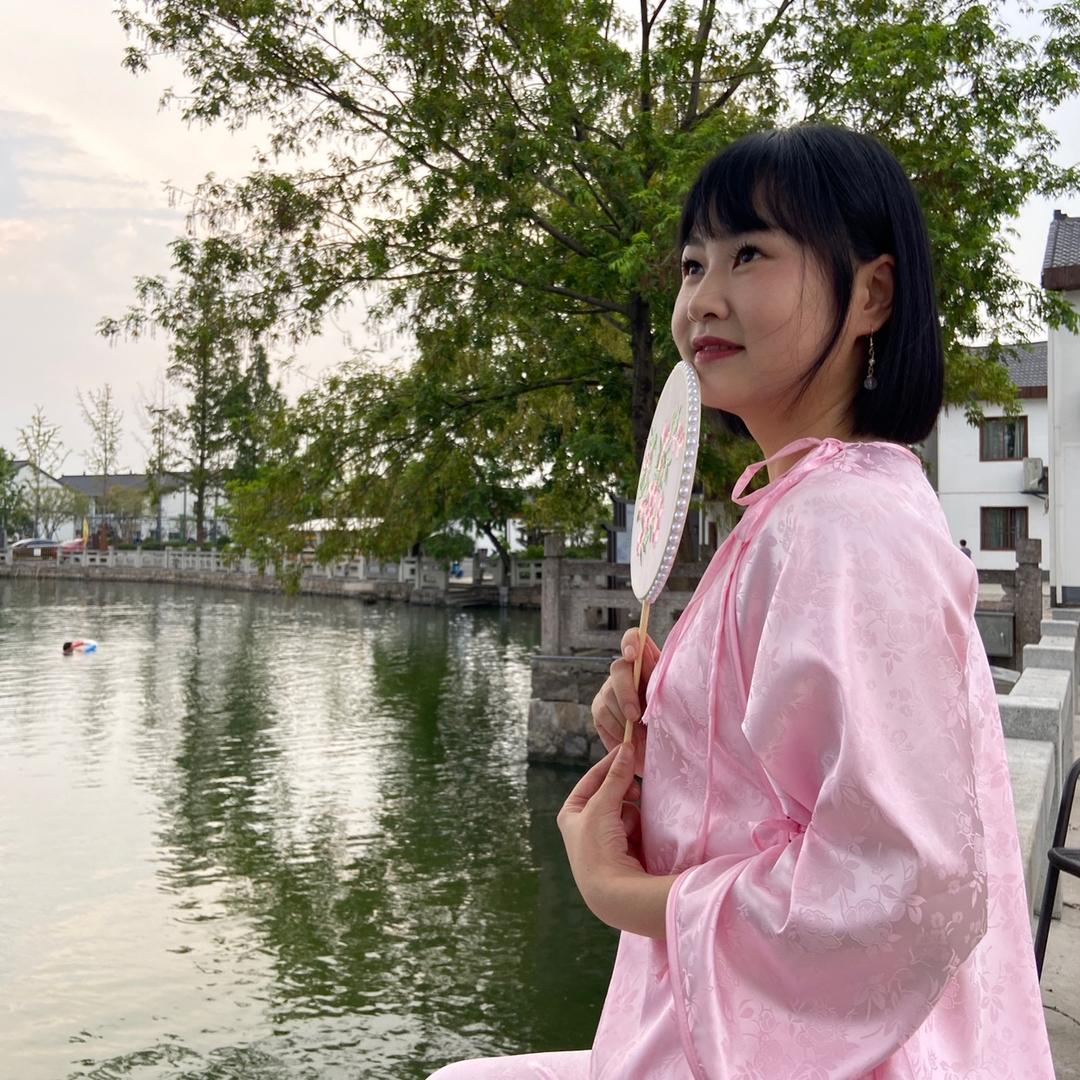 绍兴绚彩纺织英语Sophie