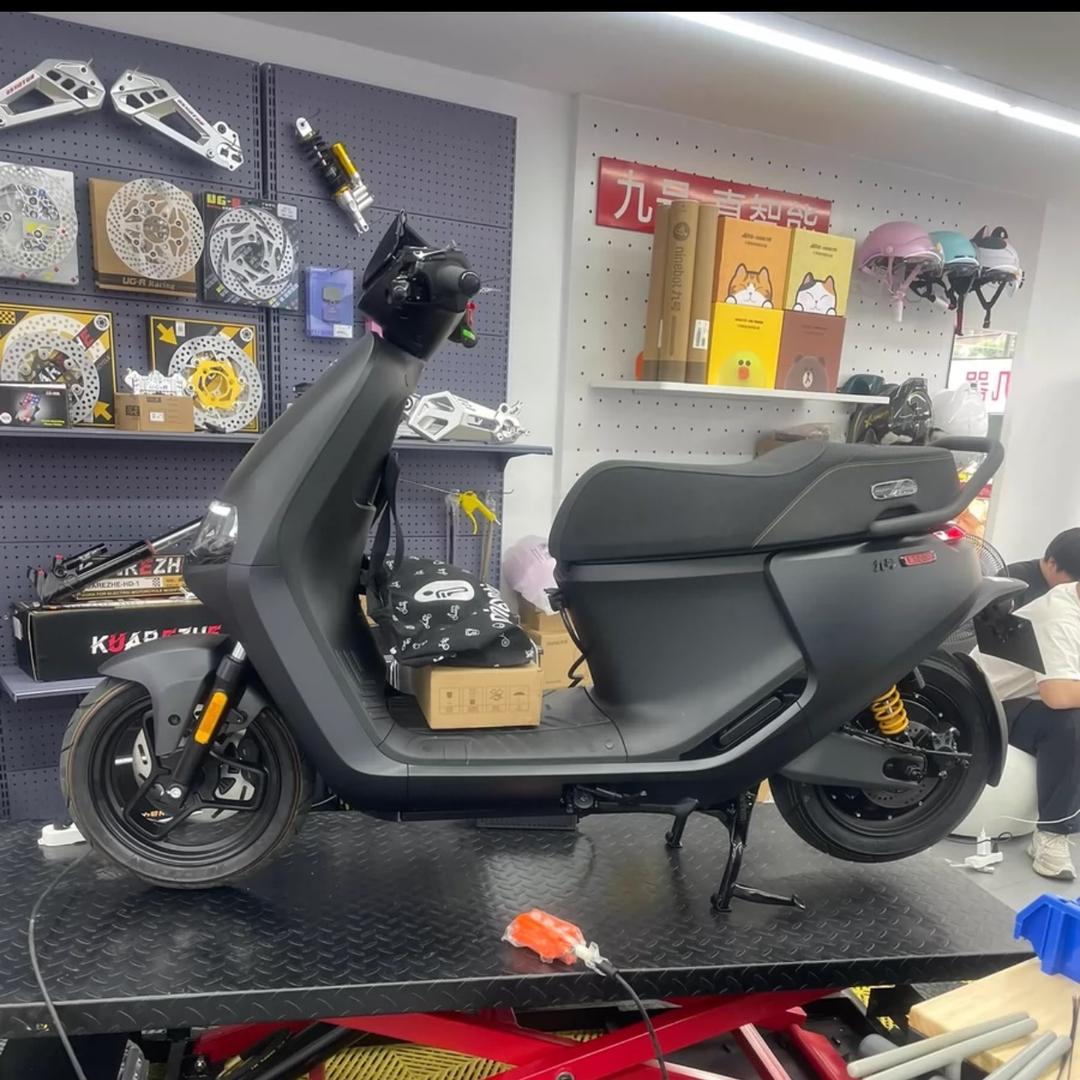 南通九号摩配、芯恒锂电批发（融悦华庭店