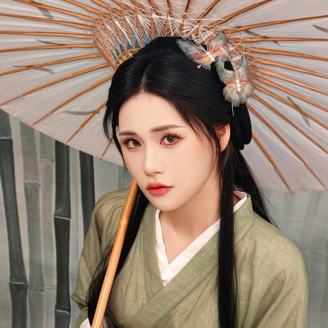 漠崽吃喝玩乐