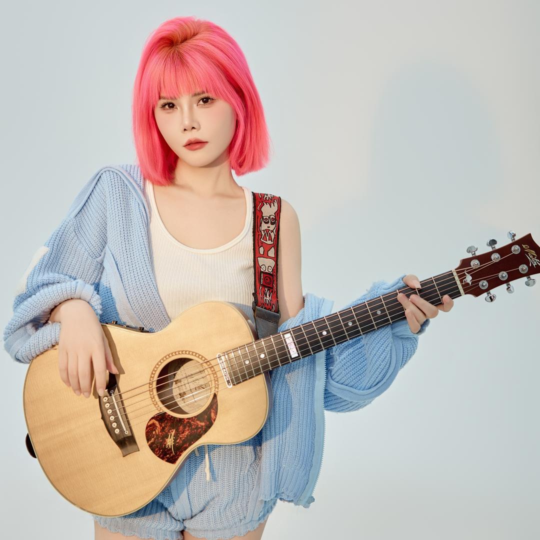 小芳同学🎸