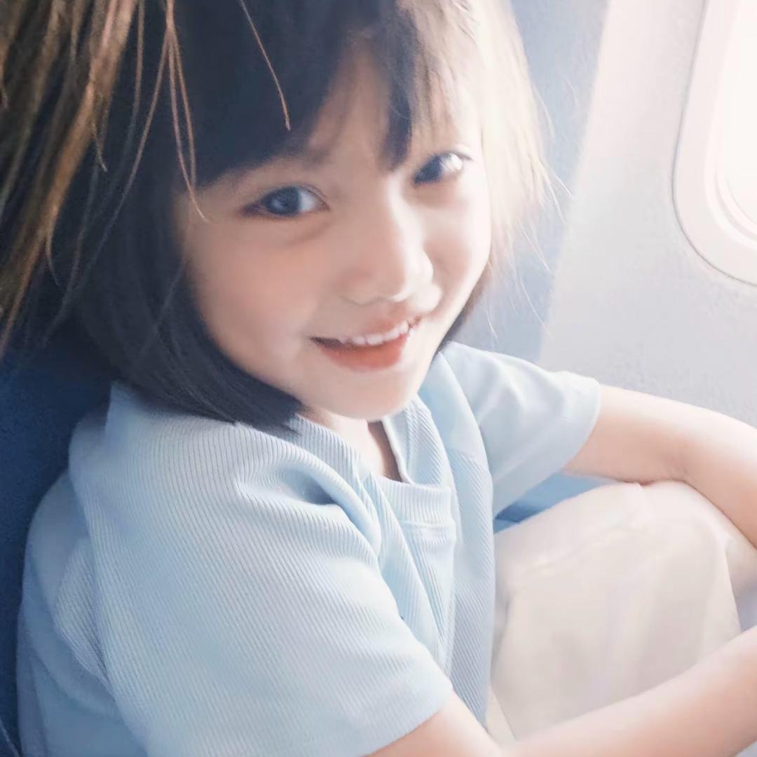 小y.