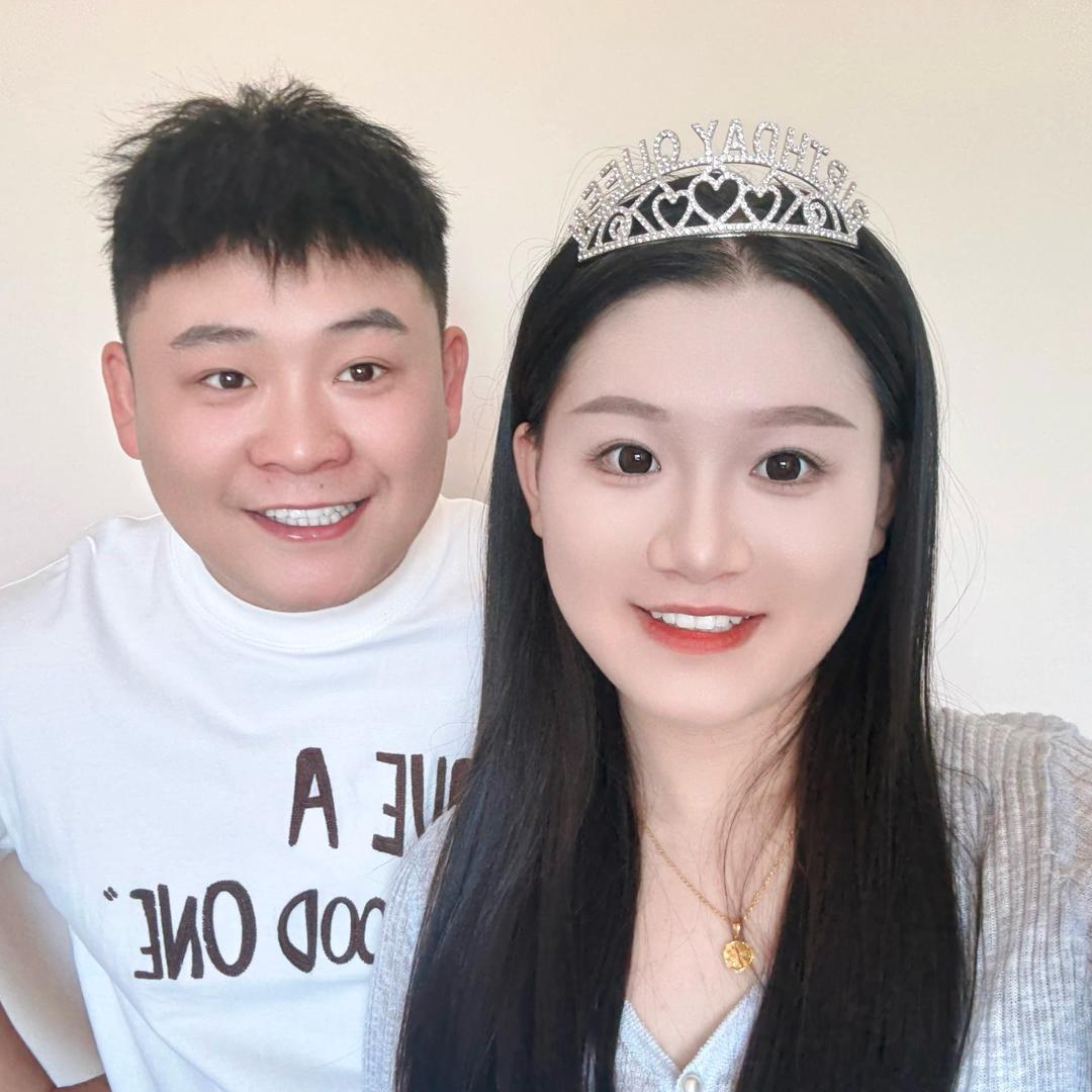 小刘挺开心