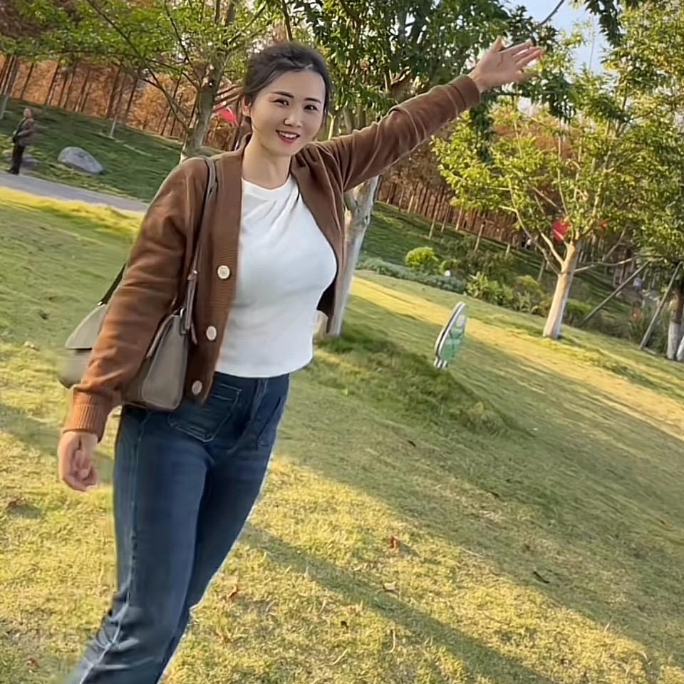 三峡小妮子