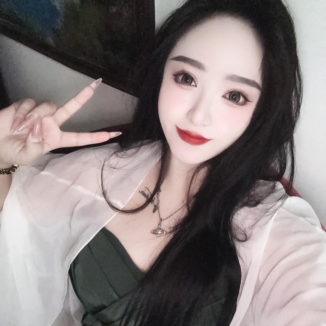窃窃私语