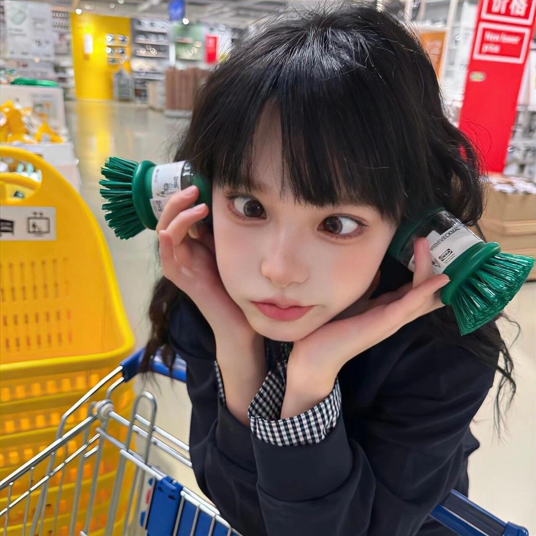 果然甜家门口的水果店