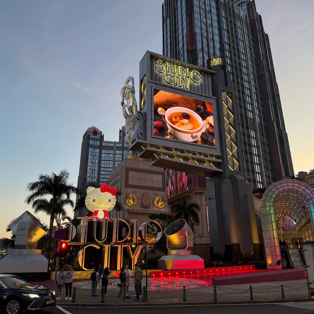 ⚡️ ✘ 🌧️🫧