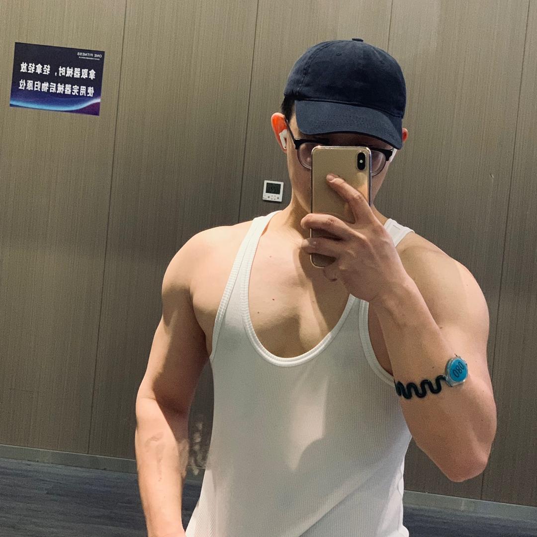 阿加西Brian