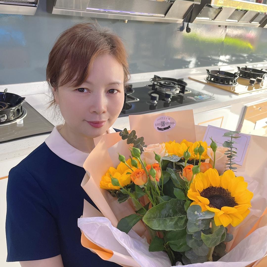 荣县周三姐荣星厨卫