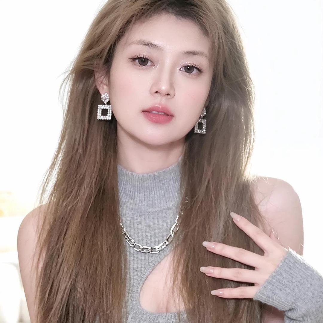 游鹿鹿