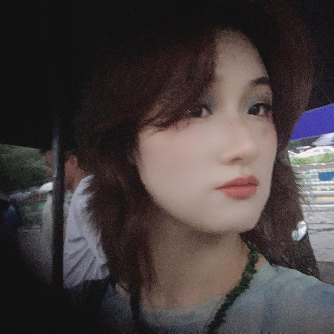 隔壁小花