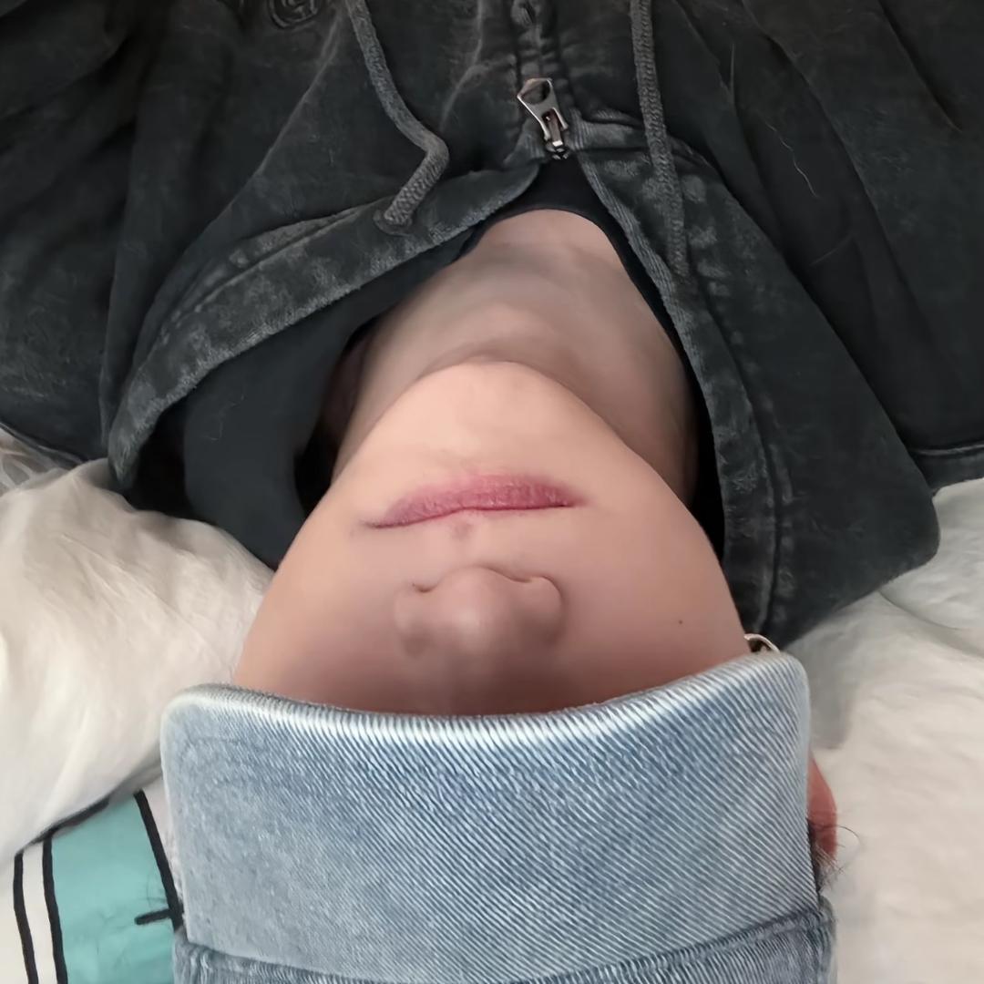 银色.