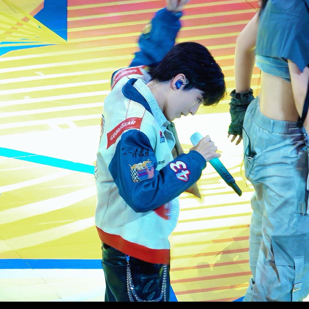 爱吃肉嵩饼（见过王俊凯2.0版）