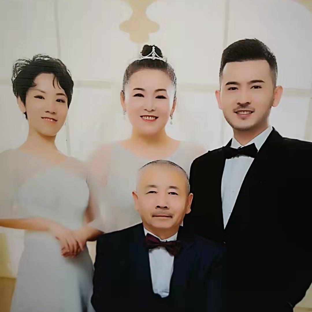 呆君一家人