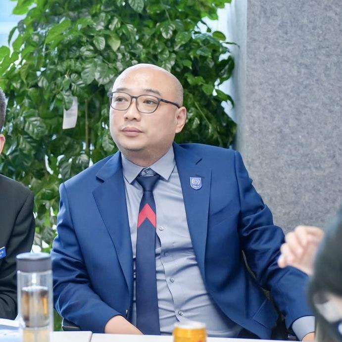 襄阳老李只懂房