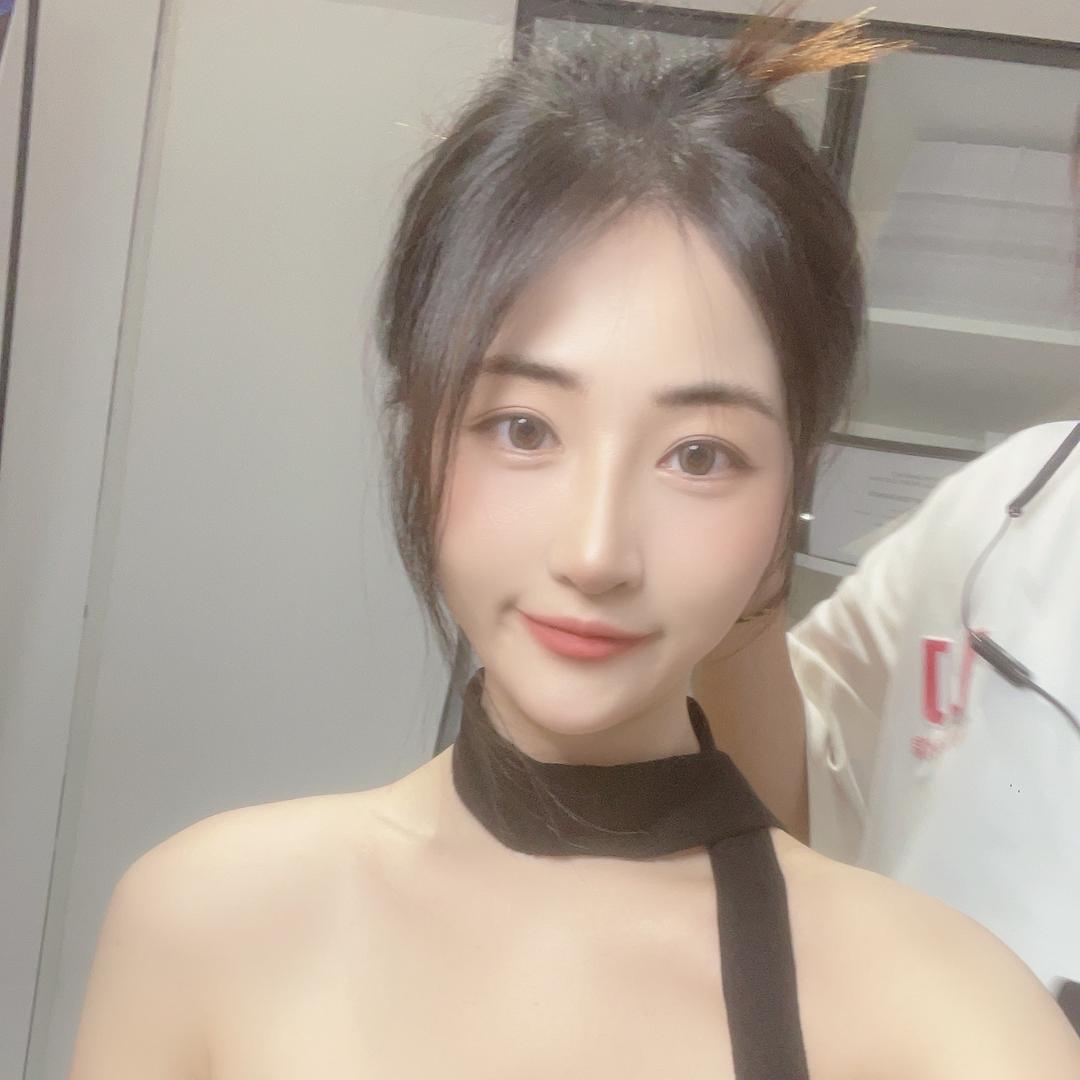 77_SEVEN 女装