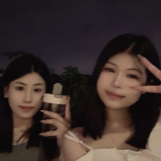 诗颖.